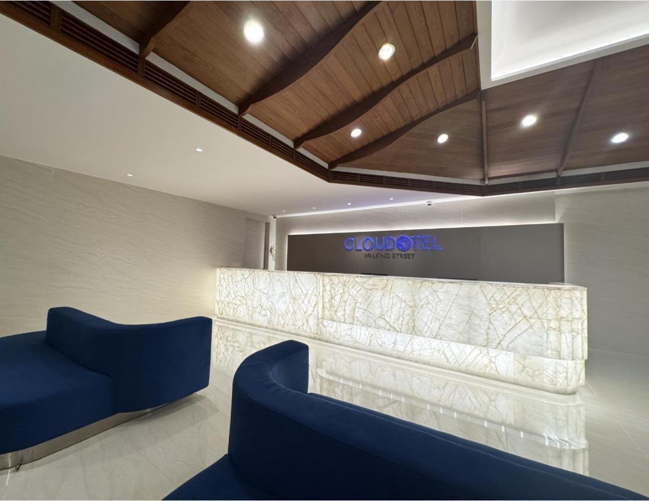 Cloudotel Walking Street Pattaya Exterior photo
